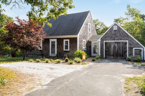 123 Depot Rd, Harwich, MA 02645 exterior