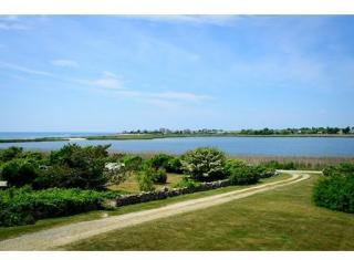 11 Richmond Pond Ln, Westport, MA 02790 exterior