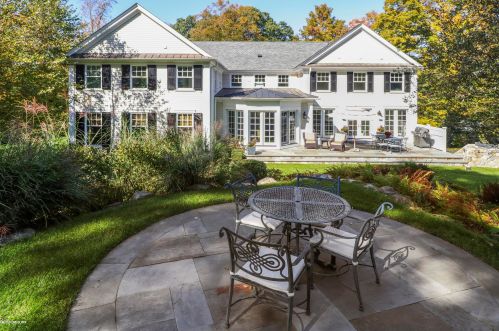 107 Perkins Rd, Greenwich, CT 06830 exterior