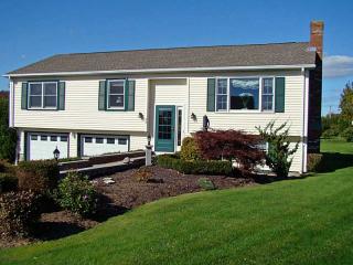 59 Loring St, Middletown, RI 02842 exterior