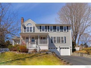 39 Birch St, Bridgeport, CT 06611 exterior