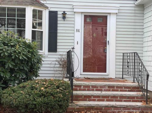 84 Stillwater Dr, Nashua, NH 03062 exterior