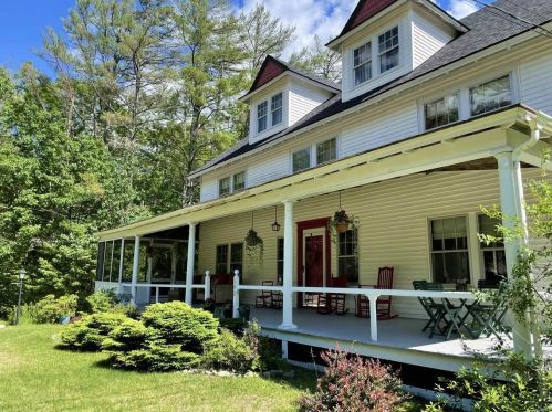 192 Shore Rd, Hebron, NH 03241 exterior
