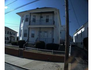 75 Bismark St, Providence, RI 02904 exterior