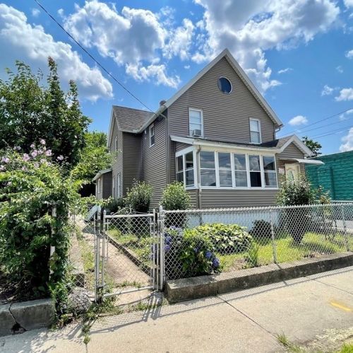 1313 Worcester St, Springfield, MA 01151 exterior
