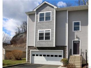 55 Stetson Pl, Danbury, CT 06811 exterior