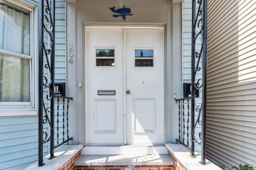 204 Falcon St, Roxbury Xing, MA 02128 exterior