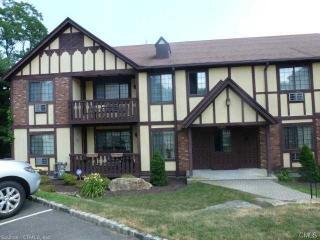 45 Canterbury Rd, Bridgeport, CT 06606 exterior