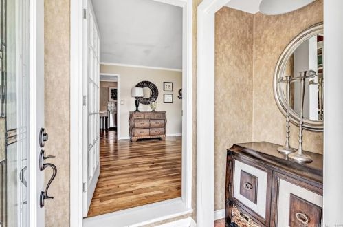 9 Round Hill Dr, Upper Stepney, CT 06468 exterior