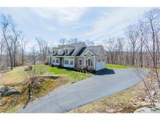 10 Timberlane Dr, Westbrook, CT 06498 exterior