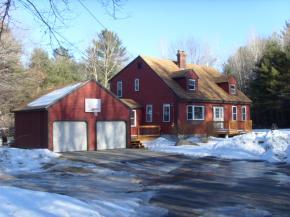 671 4Th Range Rd, Pembroke, NH 03275 exterior