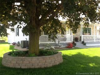 404 Goff Rd, Hartford, CT 06109 exterior