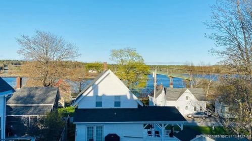8 Summer St, Lubec, ME 04652 exterior