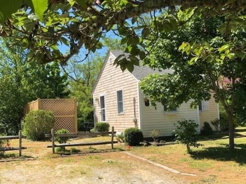 64 Hay Rd, Eastham, MA 02642 exterior