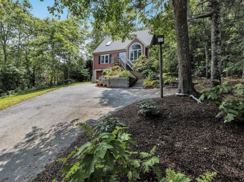 25 Moon Compass Ln, Sandwich, MA 02563 exterior