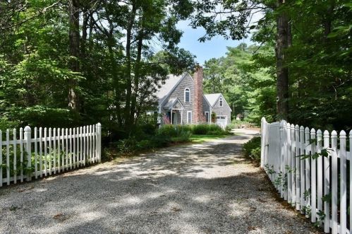 33 Asa Meiggs Rd, Sandwich, MA 02563 exterior