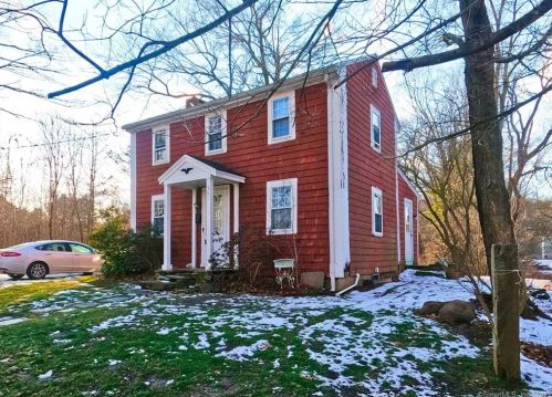 551 Long Ln, Middletown, CT 06457 exterior