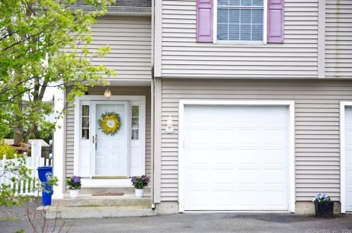 1 Vail St, Norwalk, CT 06850 exterior