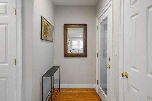 42 Robinwood Ave, Roxbury-Xing, MA 02130 exterior