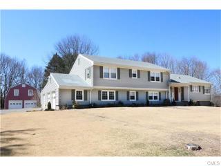 8 Vista Dr, Bridgeport, CT 06612 exterior