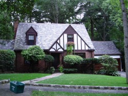 23 Leewood Rd, Newton, MA 02461 exterior