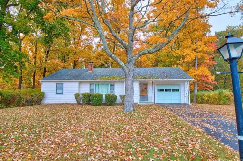 235 Humiston Cir, Litchfield, CT 06787 exterior
