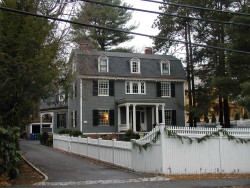 627 Chestnut St, Newton, MA 02468 exterior