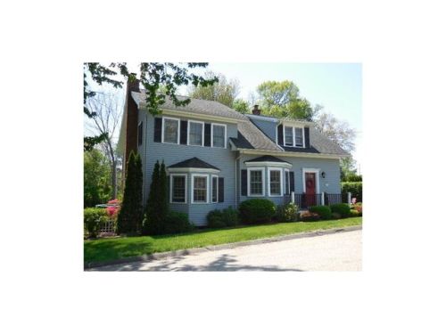 23 Maple St, Bridgeport, CT 06608 exterior
