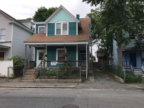 137 Beacon St, Worcester, MA 01610 exterior