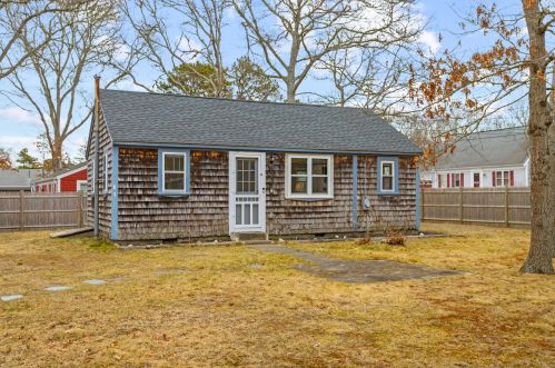 28 Circuit Rd, Yarmouth, MA 02673 exterior