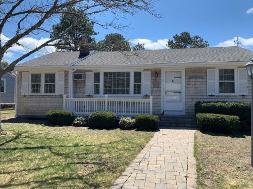 20 Clinton Cir, South Dennis, MA 02660 exterior