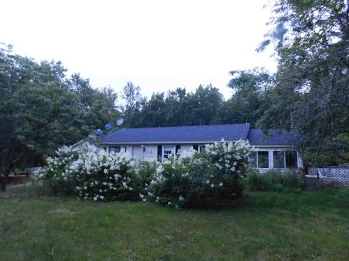 134 Stoneham Rd, Wakefield, NH 03872 exterior