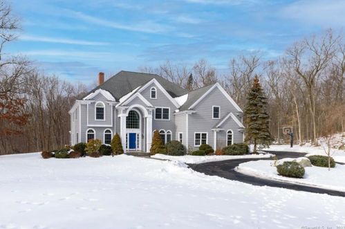 47 Quail Ridge Rd, Wilton, CT 06897 exterior