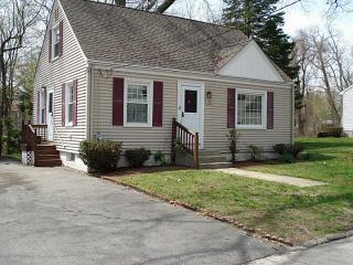 73 Hemlock Ave, Cranston, RI 02910 exterior