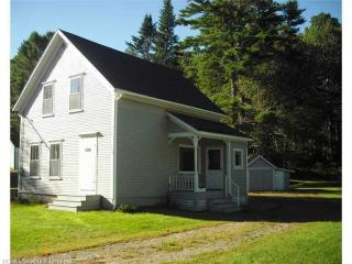 930 Winslows Mills Rd, Waldoboro, ME 04572 exterior