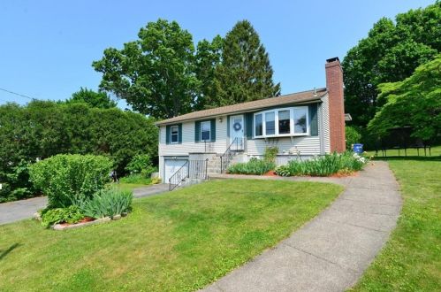 63 Kent St, Valley-Falls, RI 02864 exterior