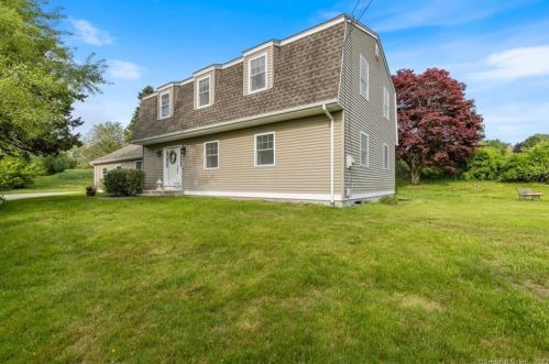 1382 Pequot Trl, Stonington, CT 06378 exterior