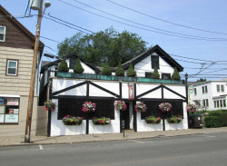 95 Elm St, Newton, MA 02465 exterior