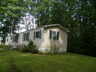 63 Cynthia Cir, Seabrook, NH 03874 exterior