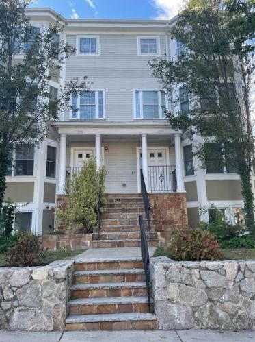379 Hyde Park Ave, Roxbury-Xing, MA 02130 exterior
