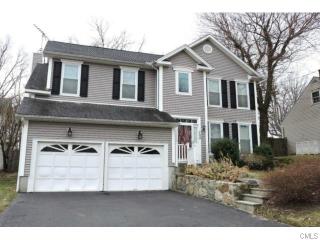 753 Tunxis Hill Rd, Fairfield, CT 06825 exterior