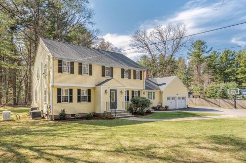 70 Pine St, Needham, MA 02492 exterior