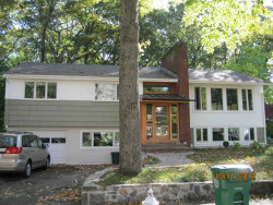 20 Dorcar Rd, Newton, MA 02459 exterior