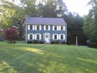 15 Brandy Ln, Pelham, NH 03076 exterior