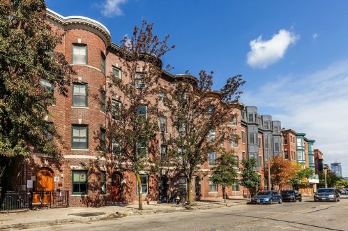885 Harrison Ave, Roxbury-Xing, MA 02118 exterior