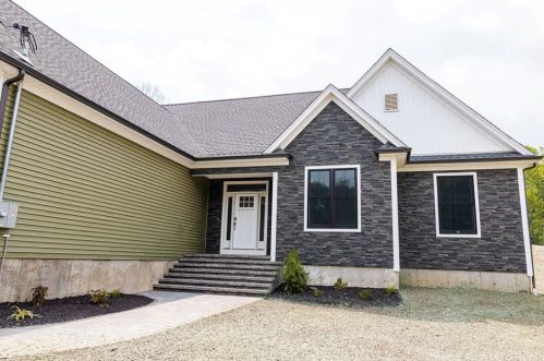 10 Woodward Rd, Lincoln, RI 02865 exterior