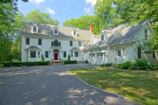 7 Wingate Ct, Stratham, NH 03885 exterior
