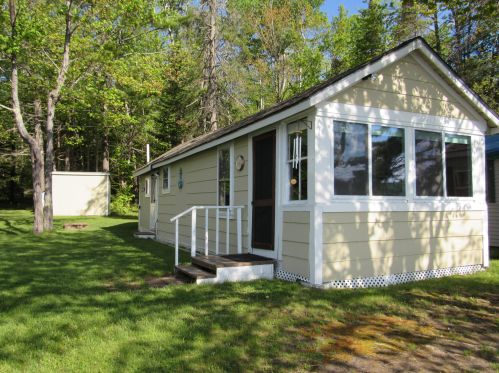 15 Sunshine Ln, Hartland, ME 04943 exterior