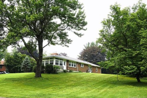 117 Zappula Dr, Torrington, CT 06790 exterior