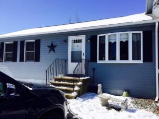 4 True Rd, Seabrook, NH 03874 exterior
